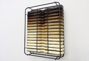 Ni Hao, Grid X, 2022, 39 x 30 x 8.5 cm, Sculpture (IKEA HULTARP wire basket, Les Parfums de Farcent air freshener-sea salt & wood sage, microwaved lanolin melt, pour soap)